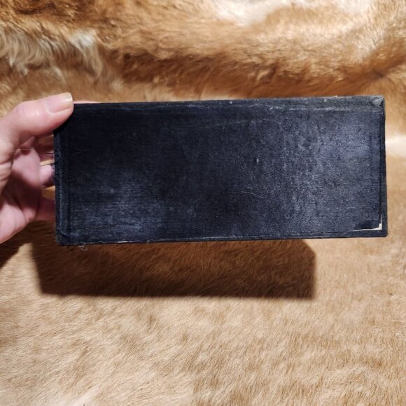 Vintage Antique 19th Century Chinese Embroidered Silk Jewelry Box With Bird & Fl - Picture 6 of 6